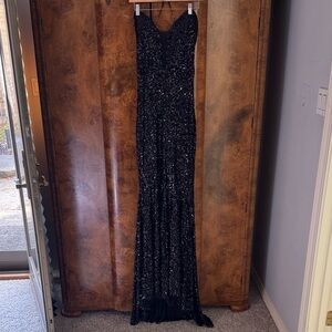 Fashion Nova Black Strapless Sequin Long Formal Dress with Sweetheart Neckline